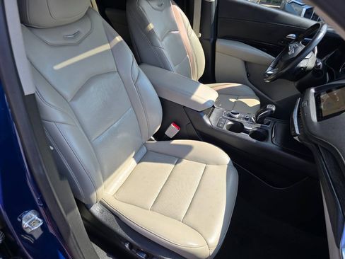 Used 2019 Cadillac XT4 Premium Luxury FWD image 32