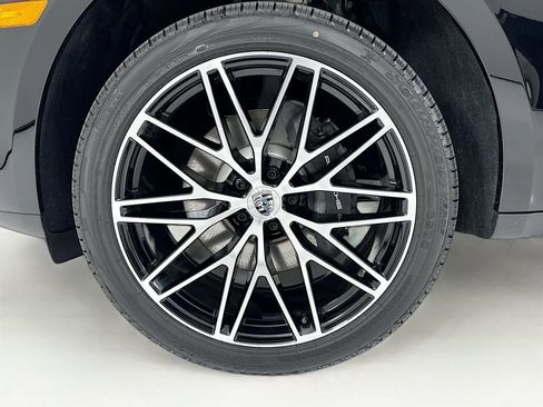 New 2026 Porsche Macan image 34