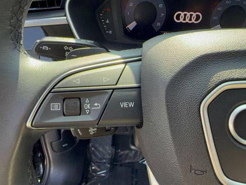 Used 2023 Audi Q3 2.0T Premium w/ Convenience Package AWD/4WD image 18