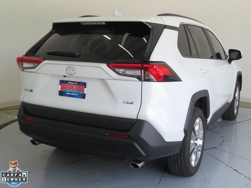 Used 2025 Toyota RAV4 XLE Premium FWD image 3