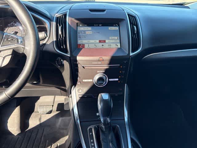 Used 2017 Ford Edge Titanium w/ Technology Package FWD image 19