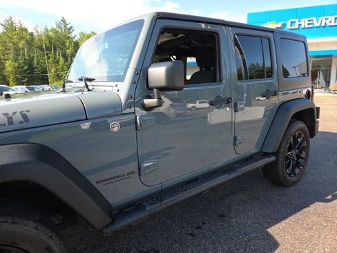 Used 2015 Jeep Wrangler Unlimited Sport w/ Dual Top Group AWD/4WD image 29