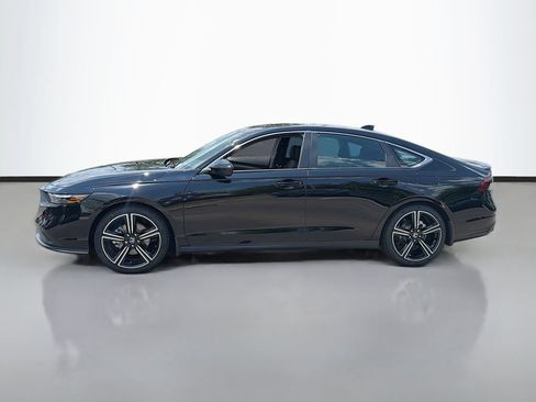 Used 2025 Honda Accord Sport image 9