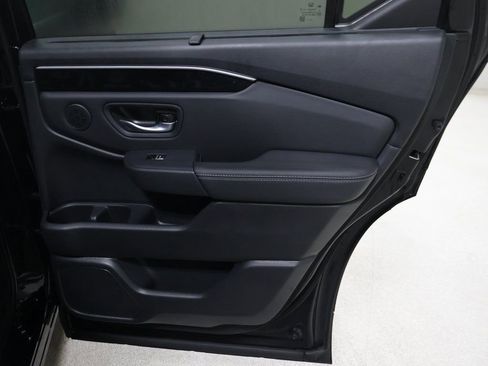 New 2025 Honda Pilot Touring image 21