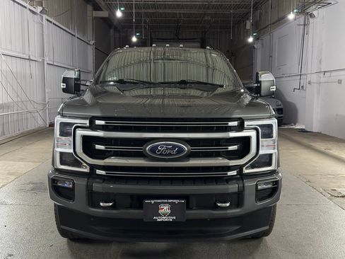 Used 2022 Ford F350 Platinum AWD/4WD image 2
