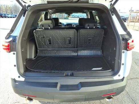 Certified 2022 Chevrolet Traverse LT w/ LPO, Floor Liner Package image 11