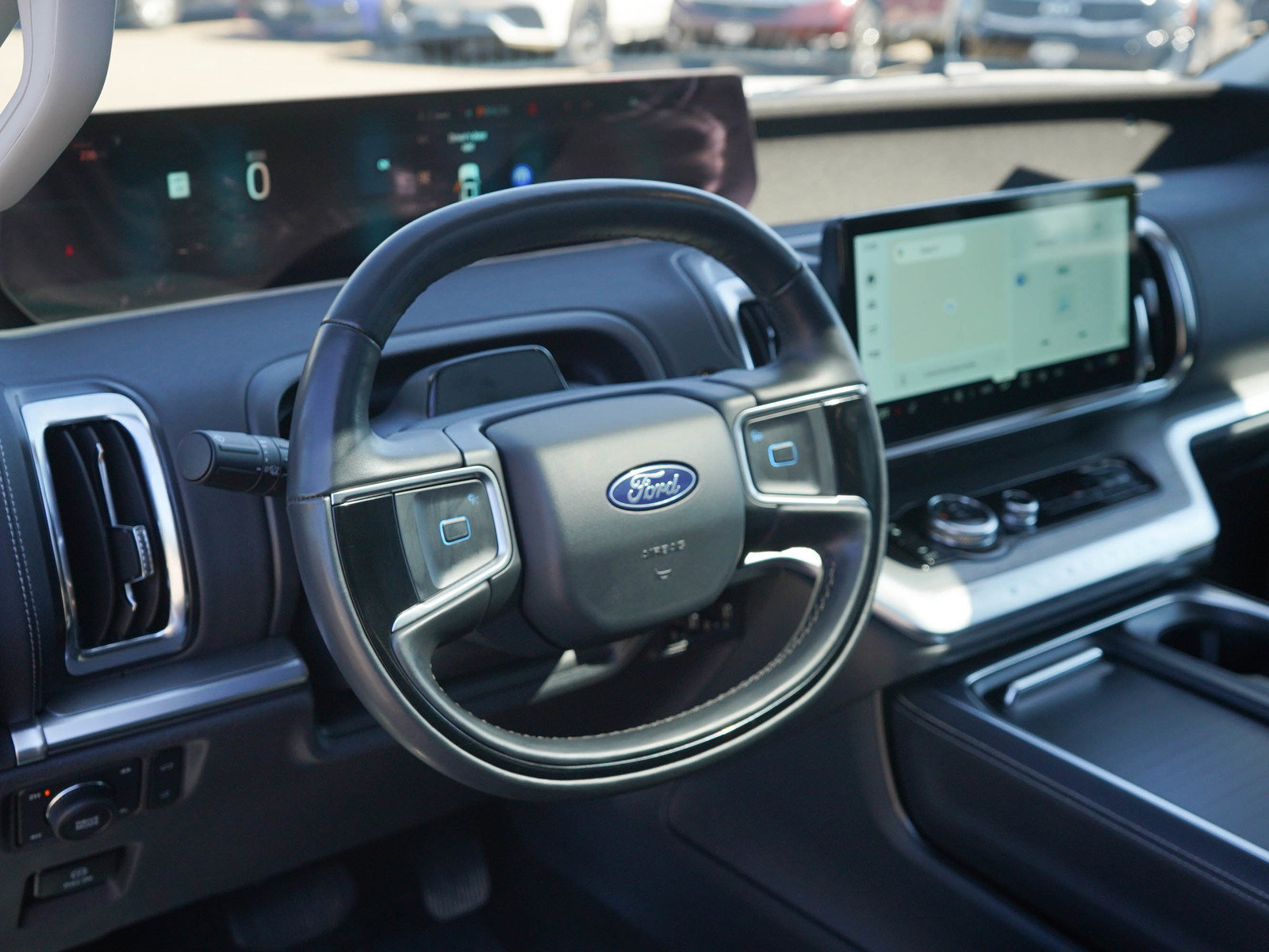 Used 2025 Ford Expedition Max Platinum w/ Driver's Package AWD/4WD image 23