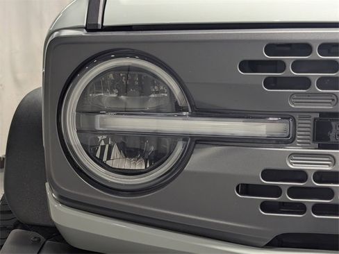 Used 2022 Ford Bronco Everglades image 29