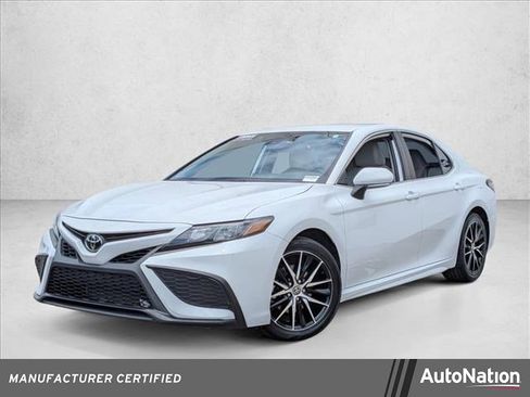 Used 2024 Toyota Camry SE w/ Convenience Package image 1