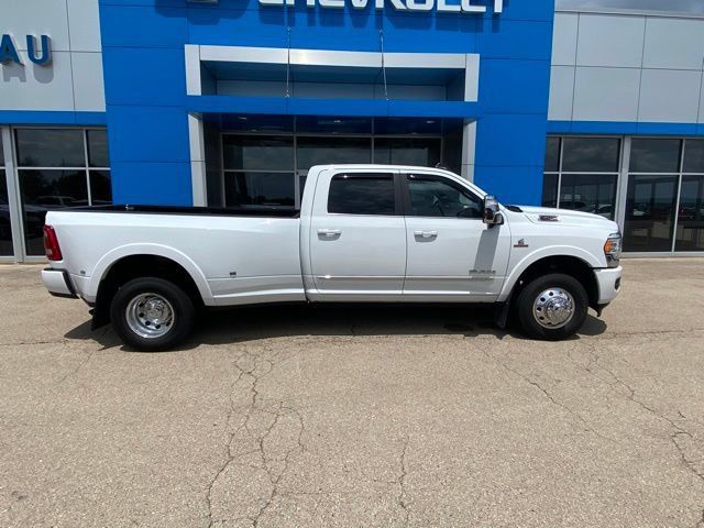 Used 2023 RAM 3500 Limited AWD/4WD image 2