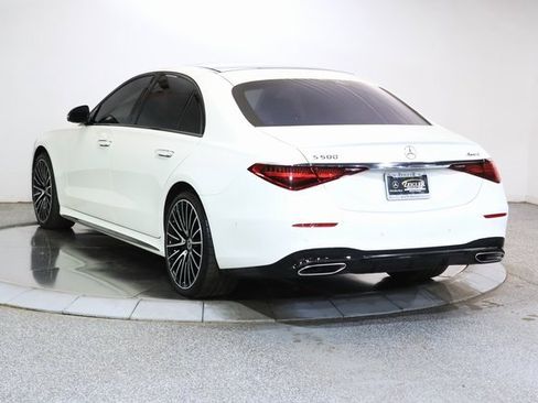 Used 2023 Mercedes-Benz S 500 4MATIC image 2