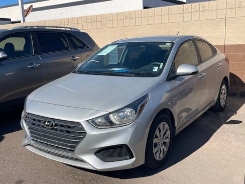Used 2020 Hyundai Accent SE image 4