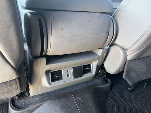 Used 2024 Chevrolet Silverado 1500 LT AWD/4WD image 22