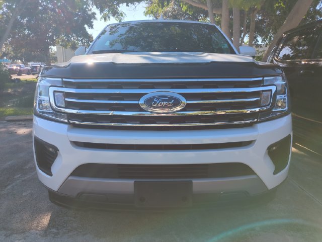 Used 2021 Ford Expedition XLT RWD image 2