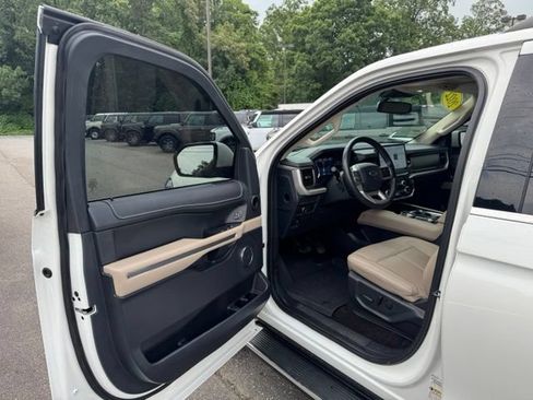 Certified 2022 Ford Expedition Max XLT AWD/4WD image 14