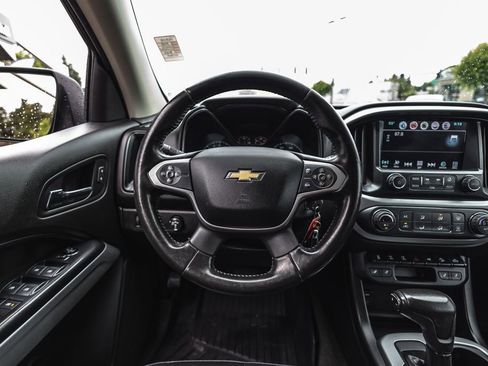 Used 2018 Chevrolet Colorado ZR2 w/ ZR2 Midnight Special Edition AWD/4WD image 31