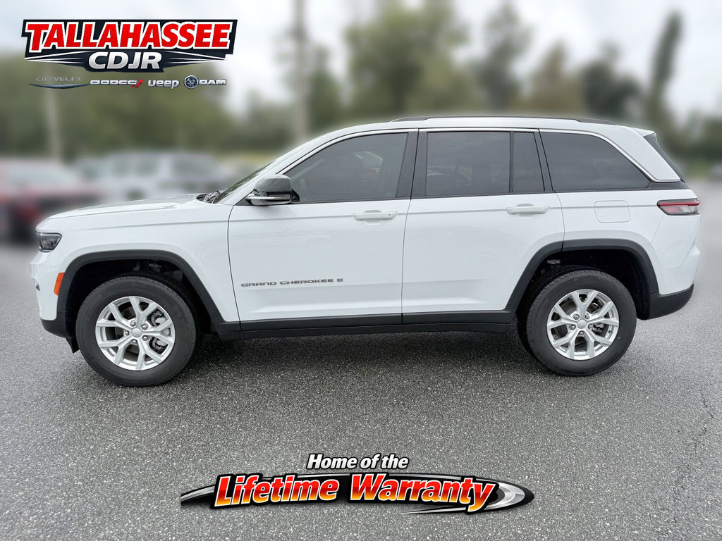 Used 2023 Jeep Grand Cherokee Limited RWD image 10