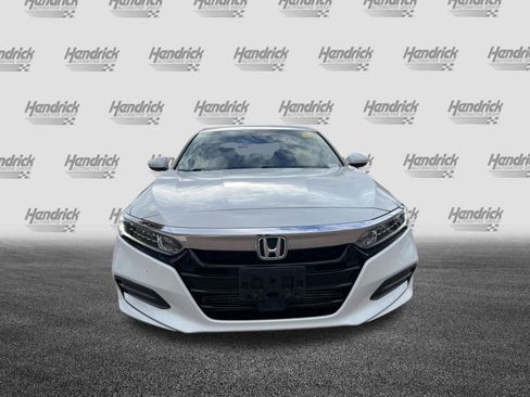 Used 2018 Honda Accord LX image 3