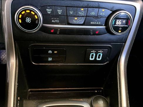 Used 2019 Ford EcoSport SE w/ SE Convenience Package AWD/4WD image 15