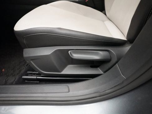 Used 2020 Volkswagen Jetta R-Line w/ R-Line Cold Weather Package image 28