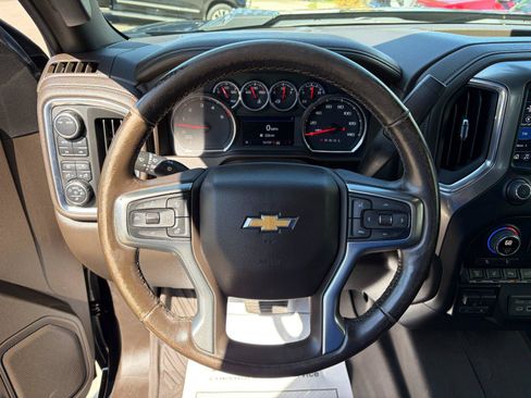 Used 2022 Chevrolet Silverado 3500 LTZ AWD/4WD image 11