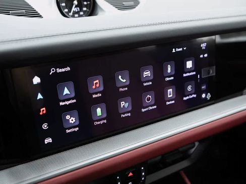 Certified 2025 Porsche Cayenne E-Hybrid AWD/4WD image 15