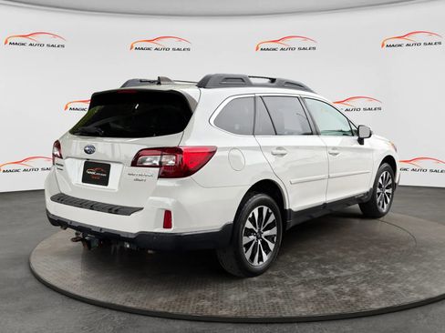 Used 2017 Subaru Outback 3.6R Limited AWD/4WD image 10