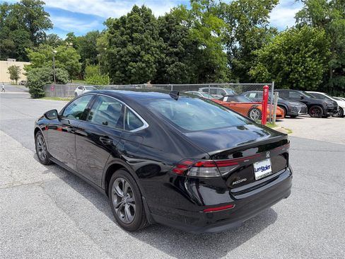 Used 2024 Honda Accord EX image 3