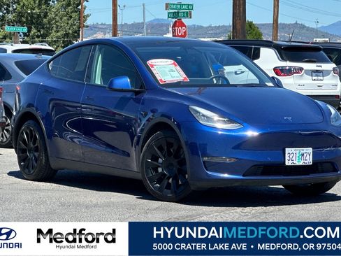 Used 2021 Tesla Model Y Long Range AWD/4WD image 1