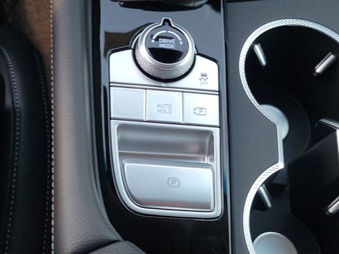 New 2026 Genesis G70 2.5T image 24