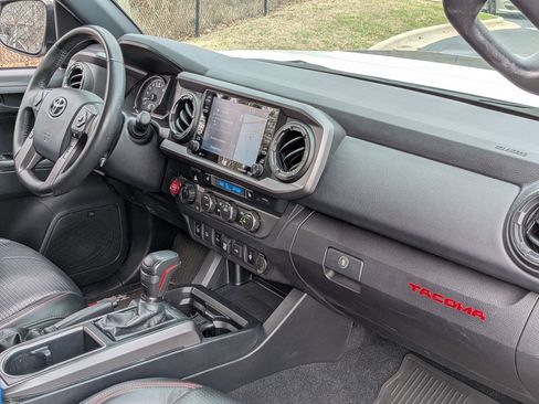 Used 2020 Toyota Tacoma TRD Pro image 22