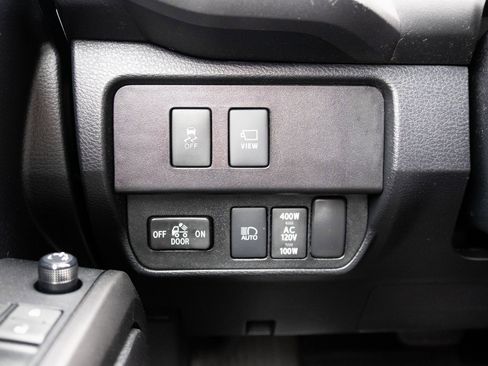 Used 2021 Toyota Tacoma TRD Off-Road image 11