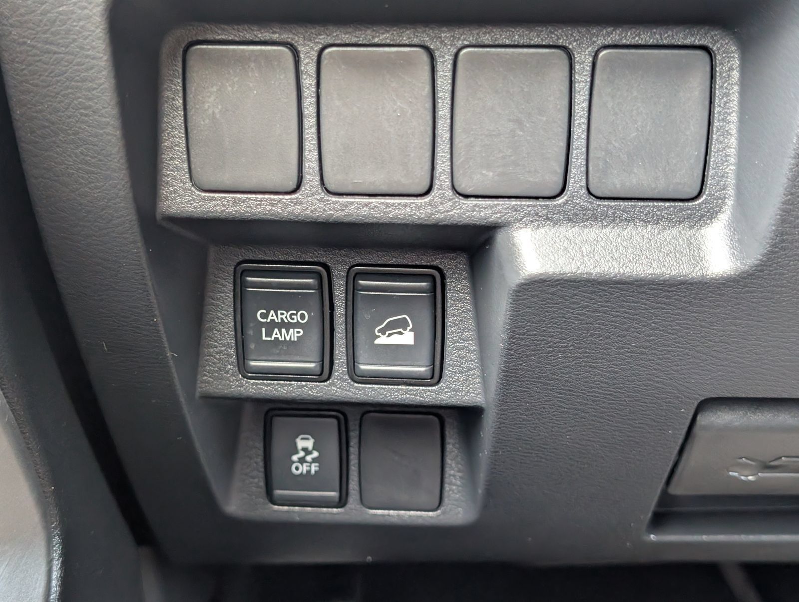 Used 2023 Nissan Frontier SV w/ Tow Package AWD/4WD image 30
