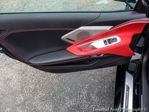 Used 2023 Chevrolet Corvette Stingray Preferred Cpe w/ Z51 Performance Package RWD image 21