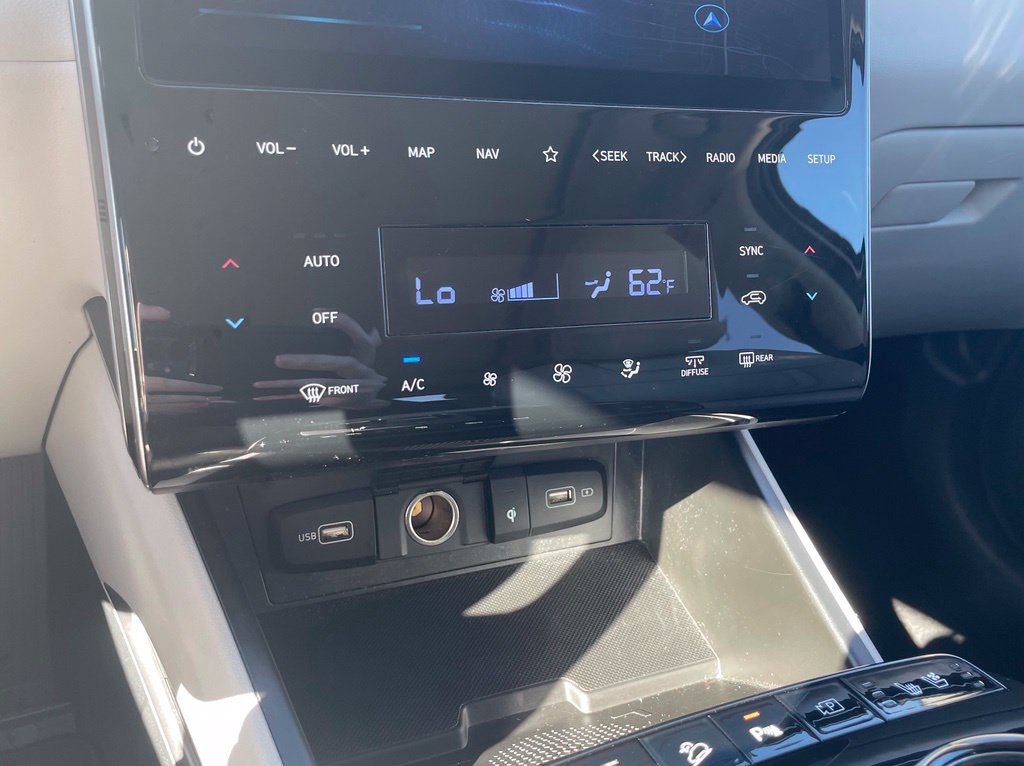 Certified 2022 Hyundai Tucson Limited FWD image 21