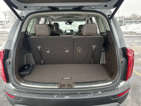 Used 2022 Kia Telluride SX w/ Nightfall Edition Package image 35