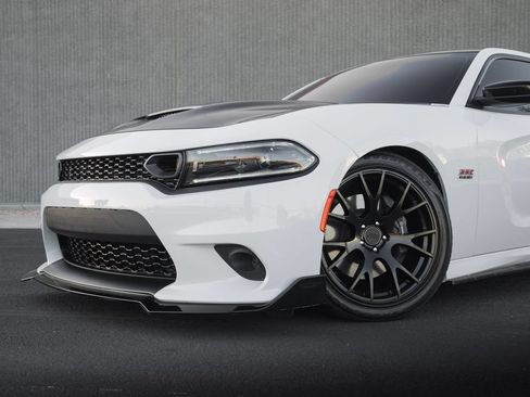 Used 2023 Dodge Charger Scat Pack w/ Plus Group RWD image 9