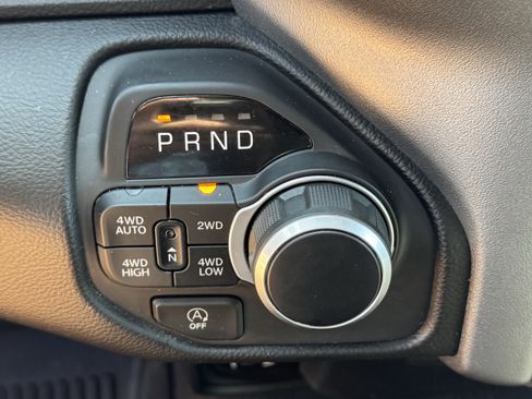 Used 2025 RAM 1500 Big Horn AWD/4WD image 22