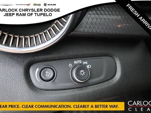 Used 2025 Chevrolet Trax ACTIV w/ Driver Confidence Package FWD image 17