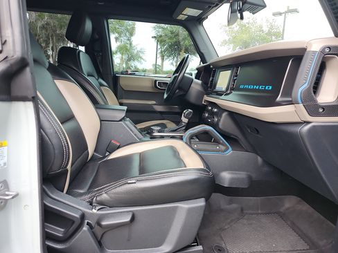 Used 2023 Ford Bronco Wildtrak image 20