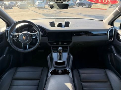 Used 2019 Porsche Cayenne AWD/4WD image 19