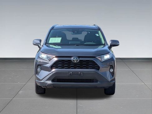 Used 2020 Toyota RAV4 XLE w/ All Weather Liner Package AWD/4WD image 8