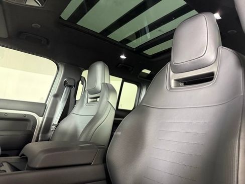 New 2026 Land Rover Defender 110 OCTA AWD/4WD image 5