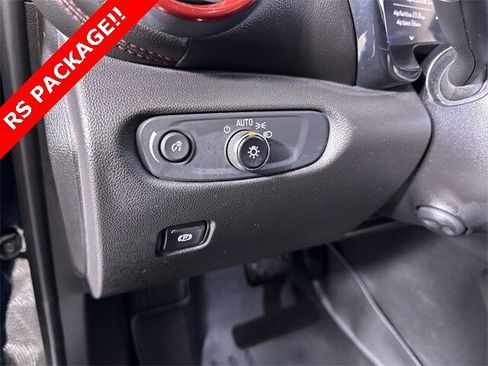 Used 2019 Chevrolet Blazer RS image 18