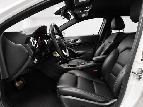 Used 2019 Mercedes-Benz GLA 250 image 9