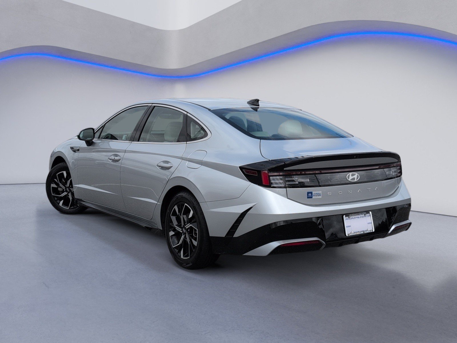 Used 2025 Hyundai Sonata SEL FWD image 9