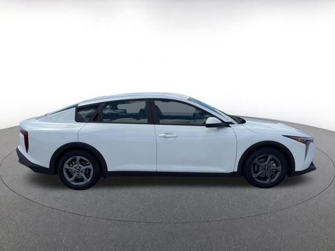 Used 2025 Kia K4 LXS FWD image 16