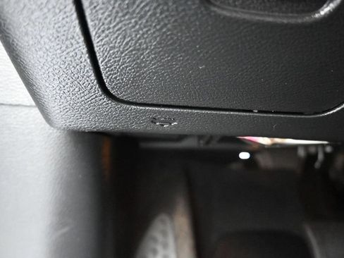 Used 2019 Jeep Cherokee Trailhawk AWD/4WD image 28