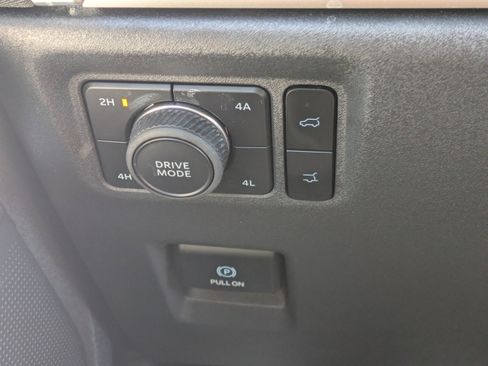 Certified 2025 Ford Expedition Max Active image 27