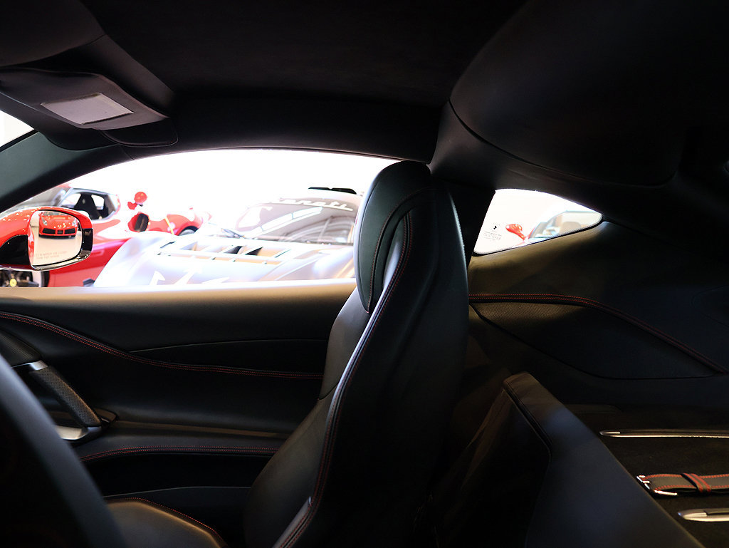 Certified 2018 Ferrari 812 Superfast RWD image 53